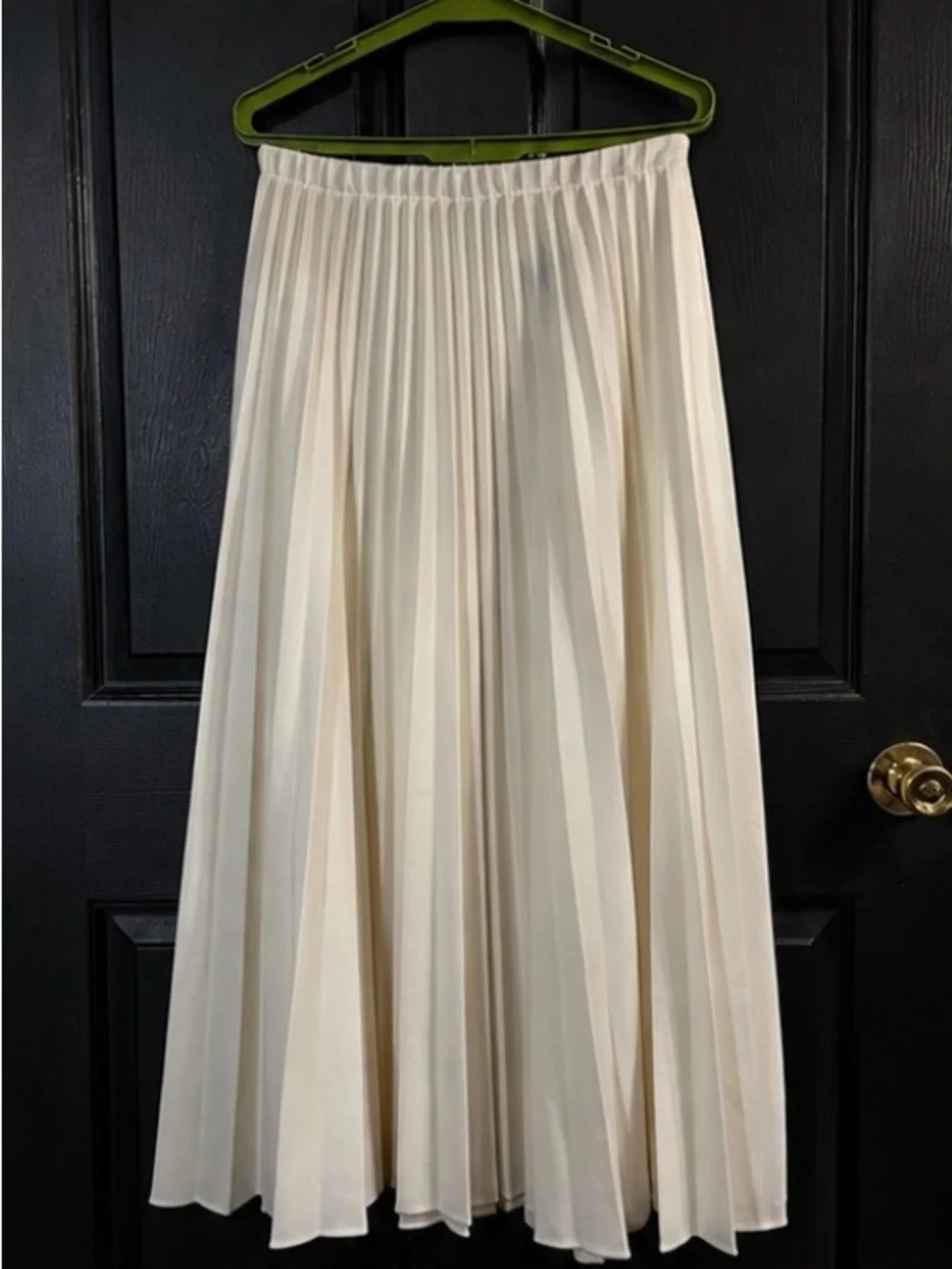 Vintage Vicki Wayne’s Cream Pleated Midi Skirt 10P Made in USA